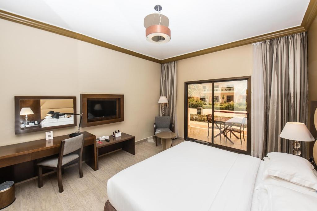 Bin Majid Beach Resort Ras Al Khaimah 4* Staycation with Breakfast or All Inclusive